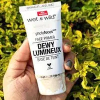 Wet n Wild - Photo Focus Dewy Lumineux Face Primer