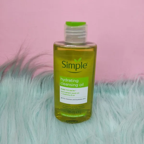 Simple Kind to Skin Hydrating Cleansing Oil - 125ml